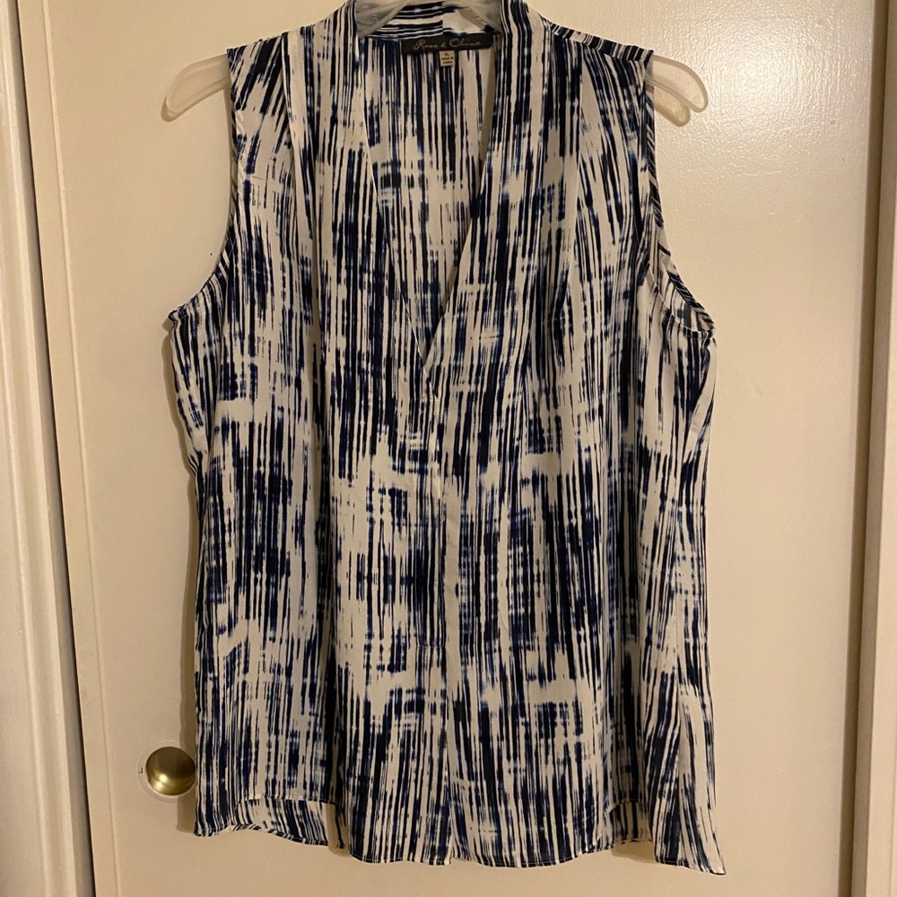 Rose & Olive sleeveless blouse XL